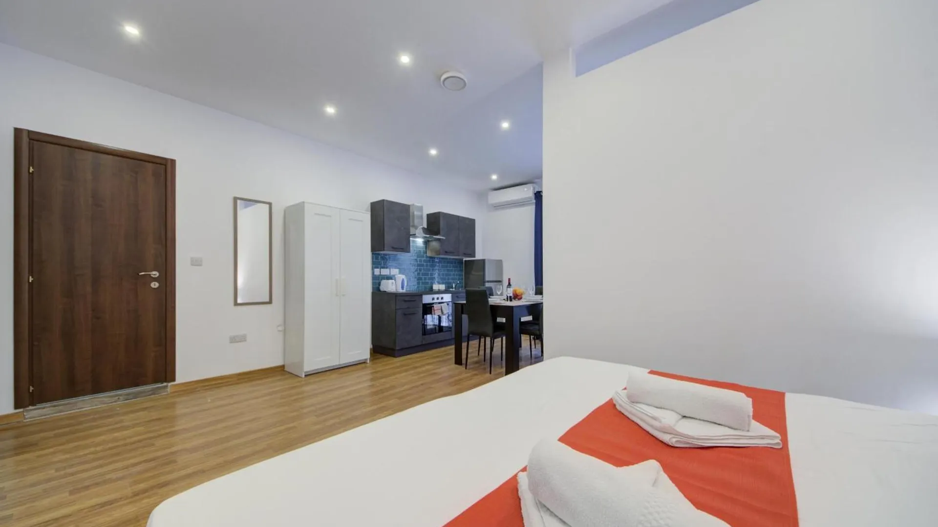 Sliema City Centre Apartments By Shortletsmalta